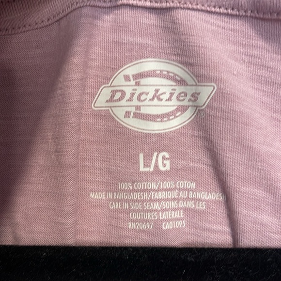 Women's Short Sleeve V-Neck T-Shirt - Picture 5 of 10